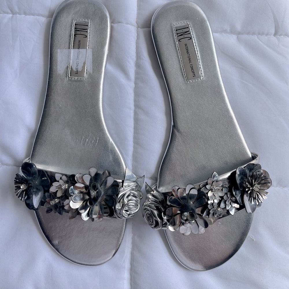 INC International Concepts Inc. Silver/Gunmetal Sandals Size 7 1/2